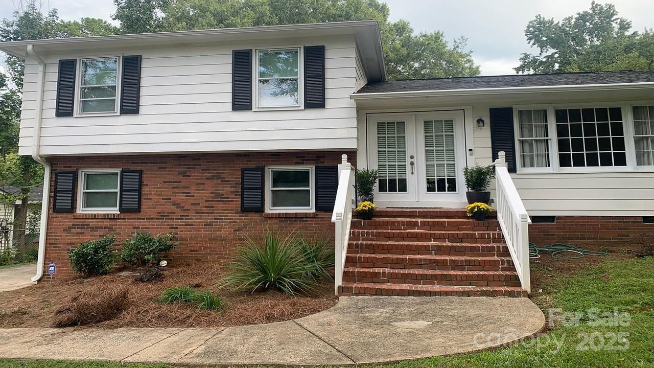 1013 Eaglewood Ave., Charlotte, NC 28212