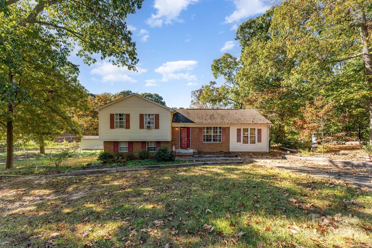 2300 Oakstone Cir., Gastonia, NC 28052