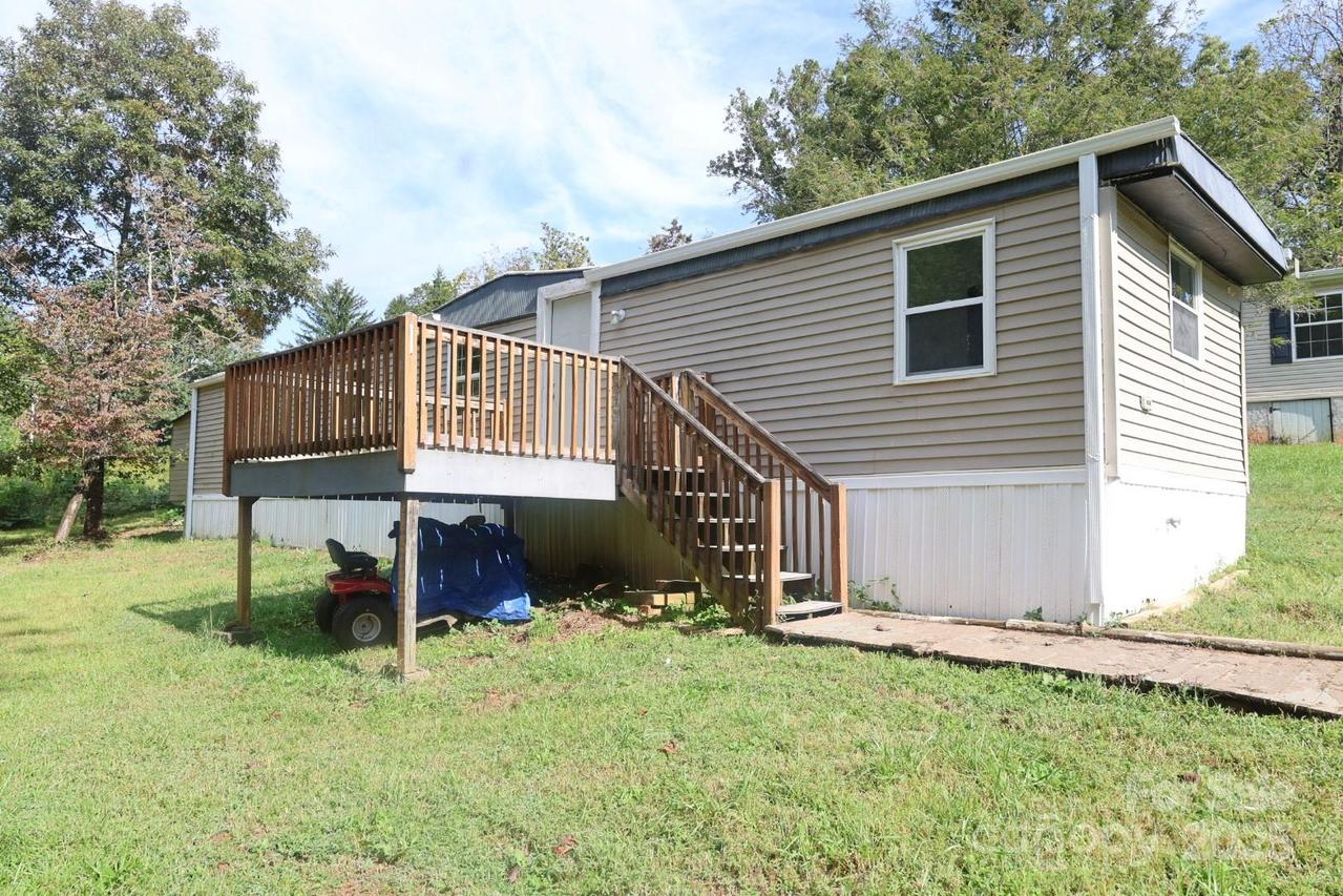 5 Miramar Dr., Asheville, NC 28806