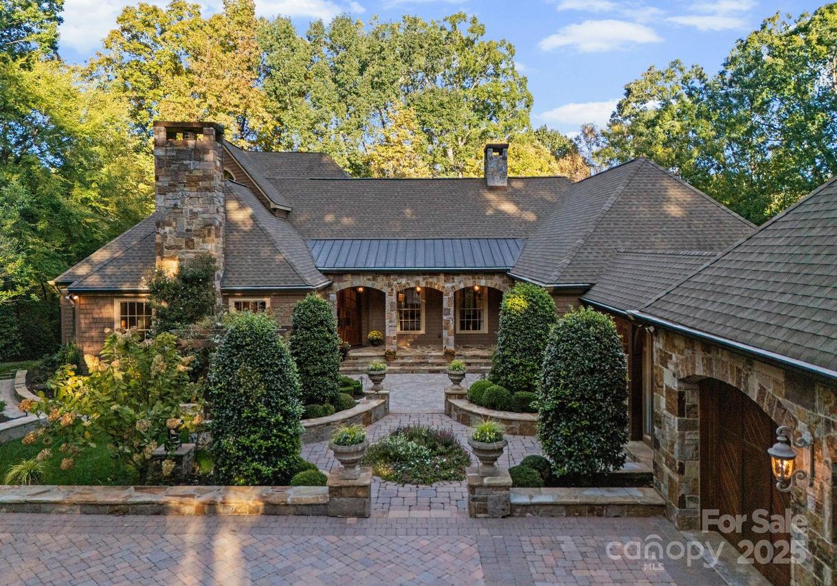 2357 Rock Creek Dr., Charlotte, NC 28226
