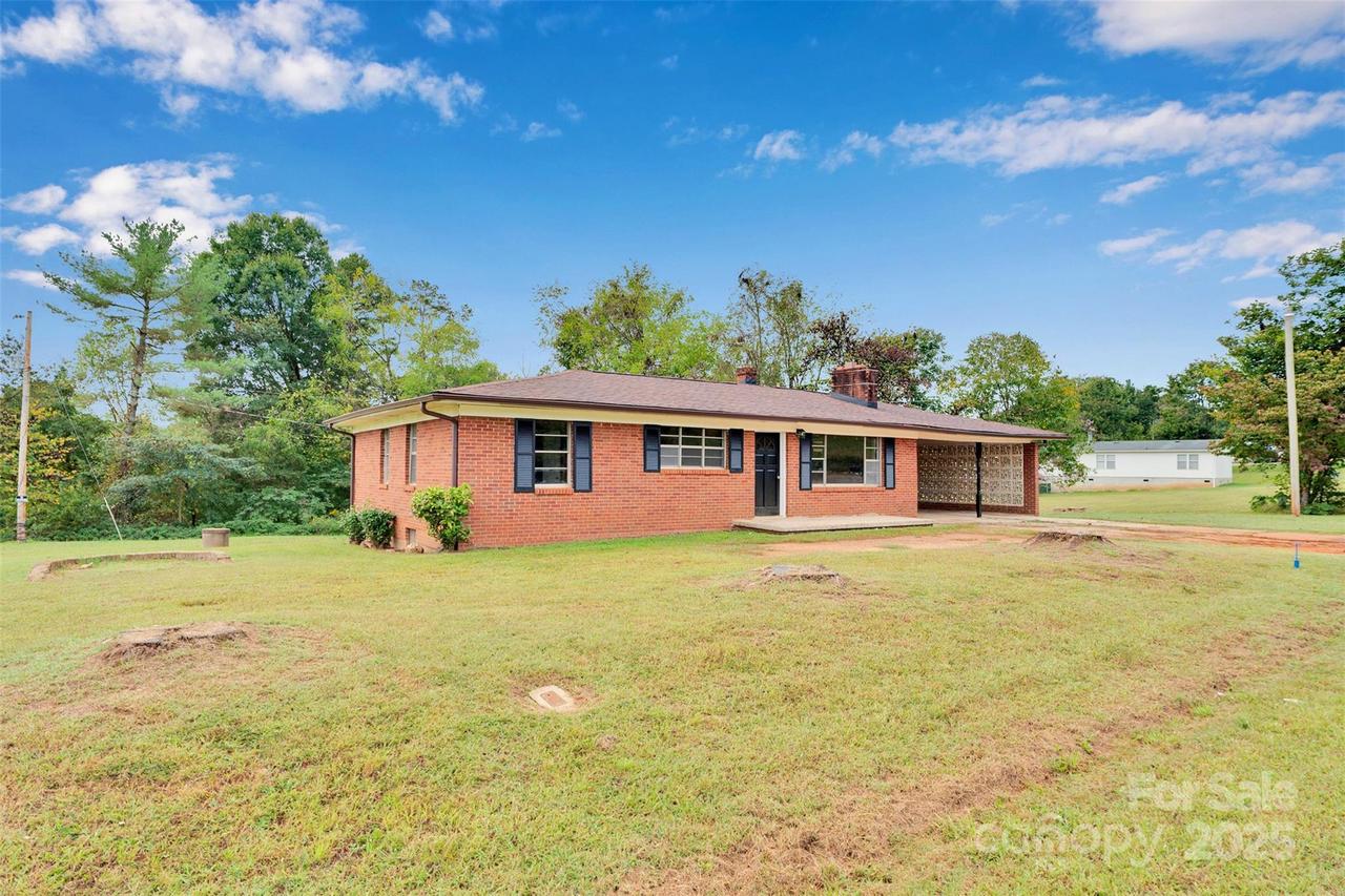 170 Redmon Rd., Harmony, NC 28634