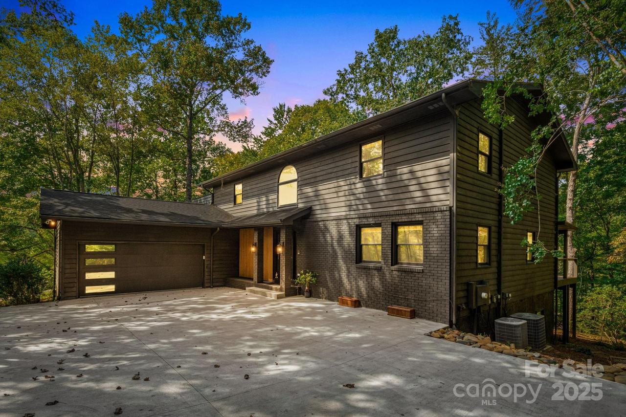 131 Jonadel Ct., Lake Lure, NC 28746
