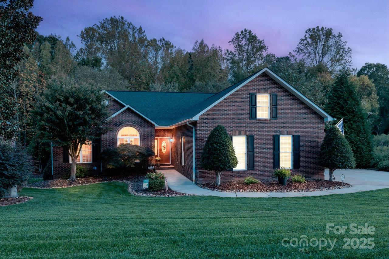 199 River Birch Cir., Mooresville, NC 28115