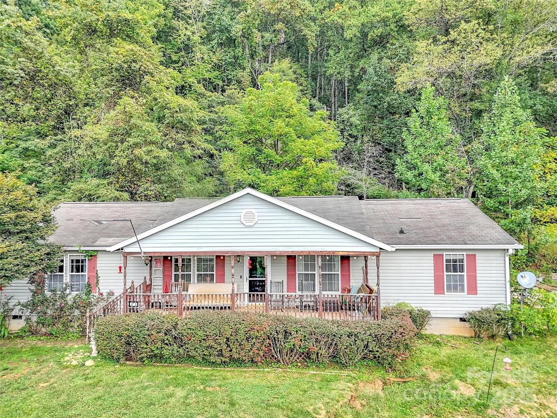 359 Vision Rd., Canton, NC 28716