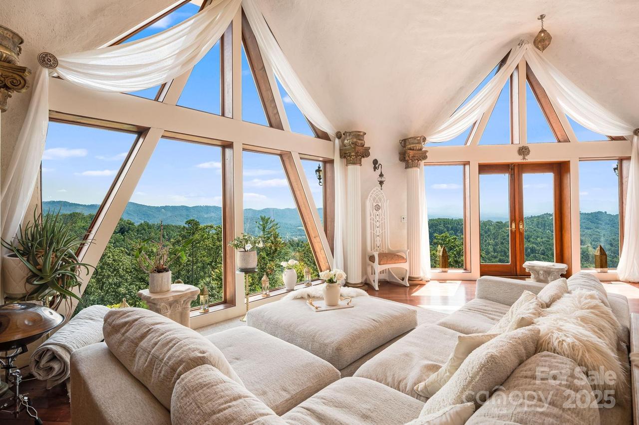 44 Azura Gdns None, Weaverville, NC 28787