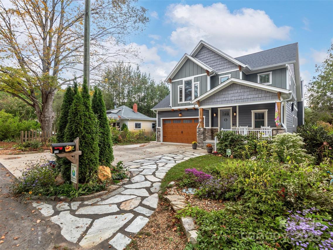 108 Enthoffer St., Black Mountain, NC 28711