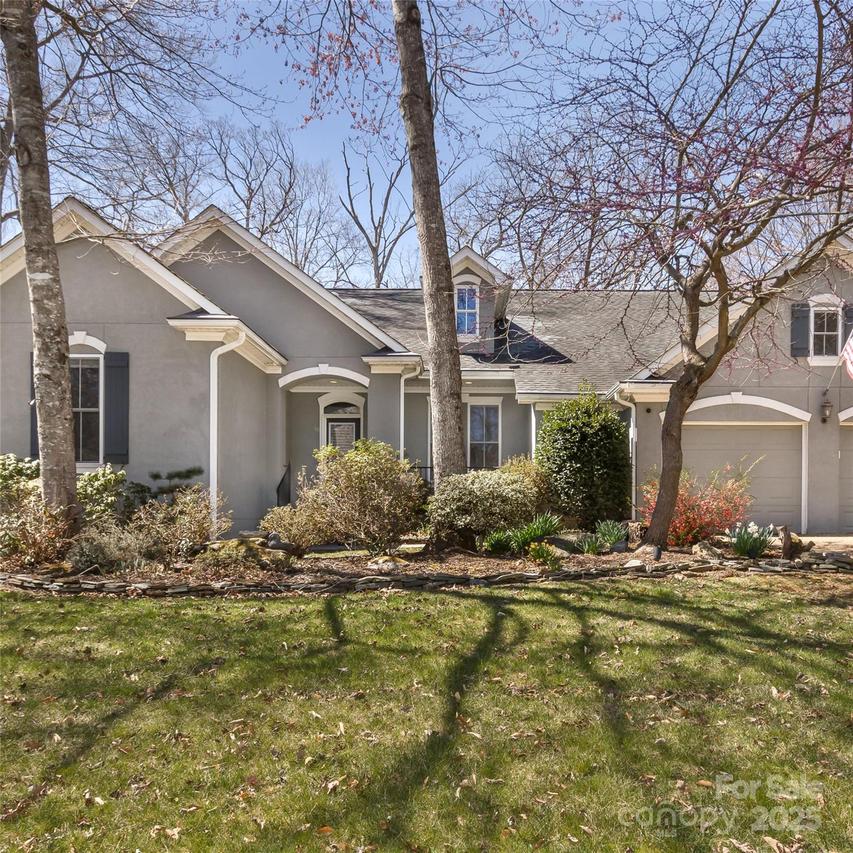 23 Kingsmill Ct., Biltmore Lake, NC 28715