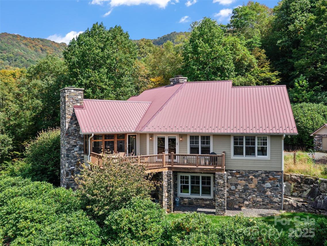 1992 Green Creek Rd., Bakersville, NC 28705