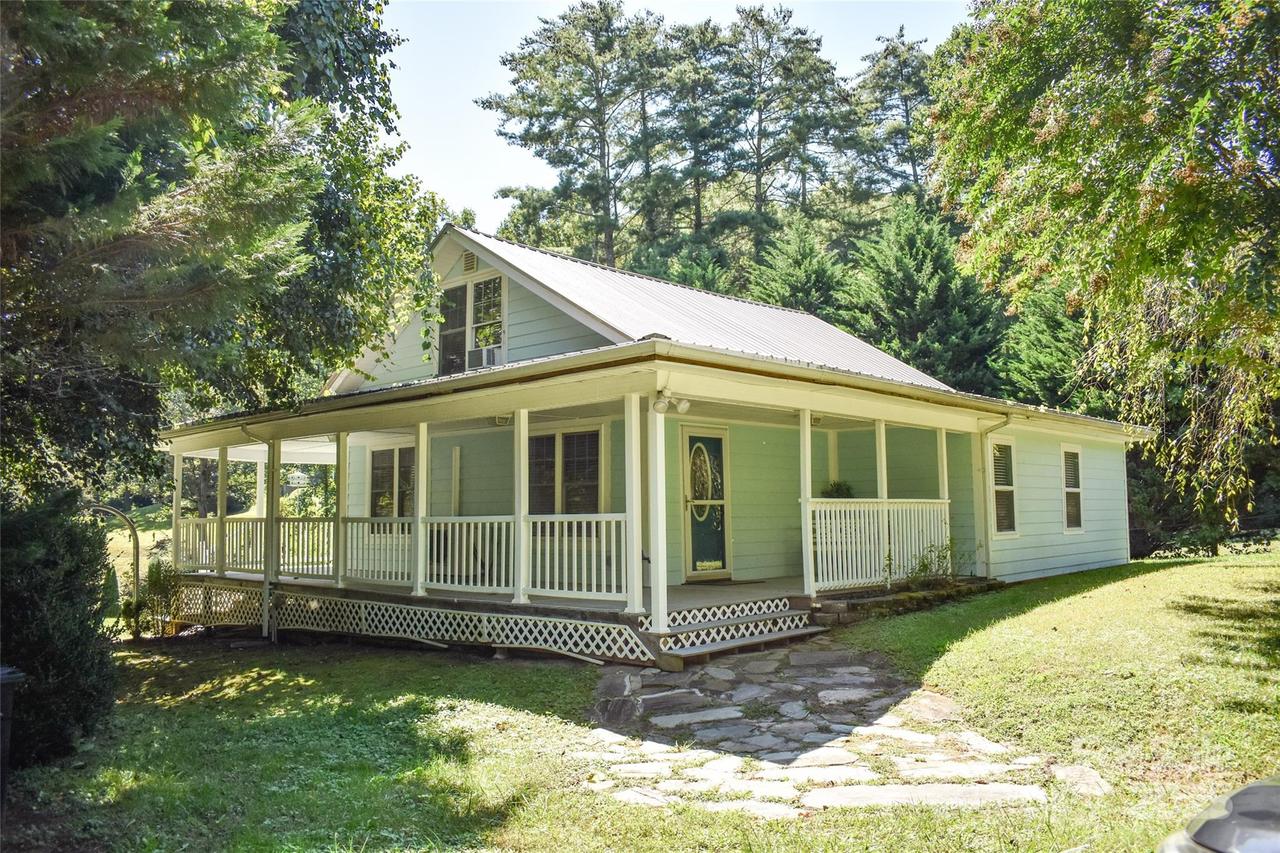 1080 Bryson Branch Rd., Bryson City, NC 28713