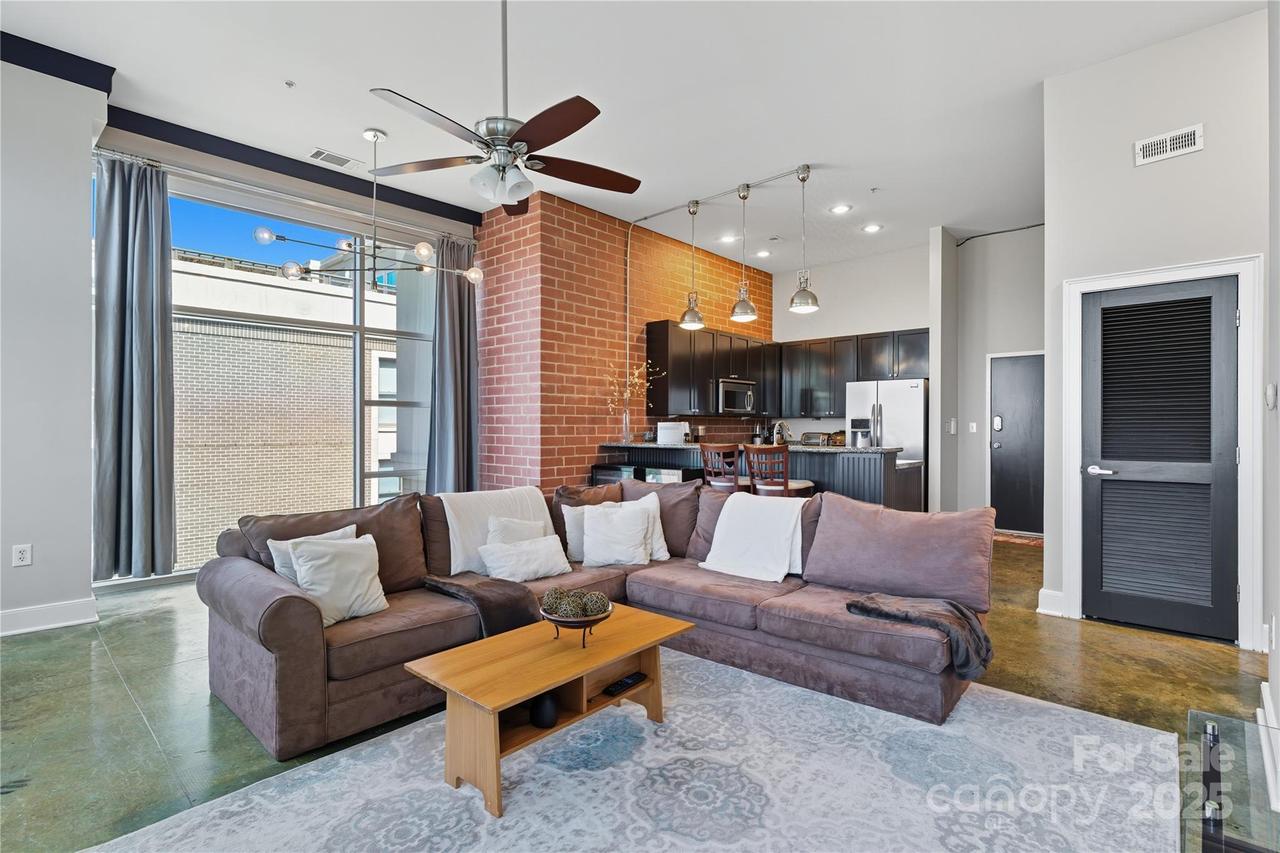 710 W Trade St. #701, Charlotte, NC 28202