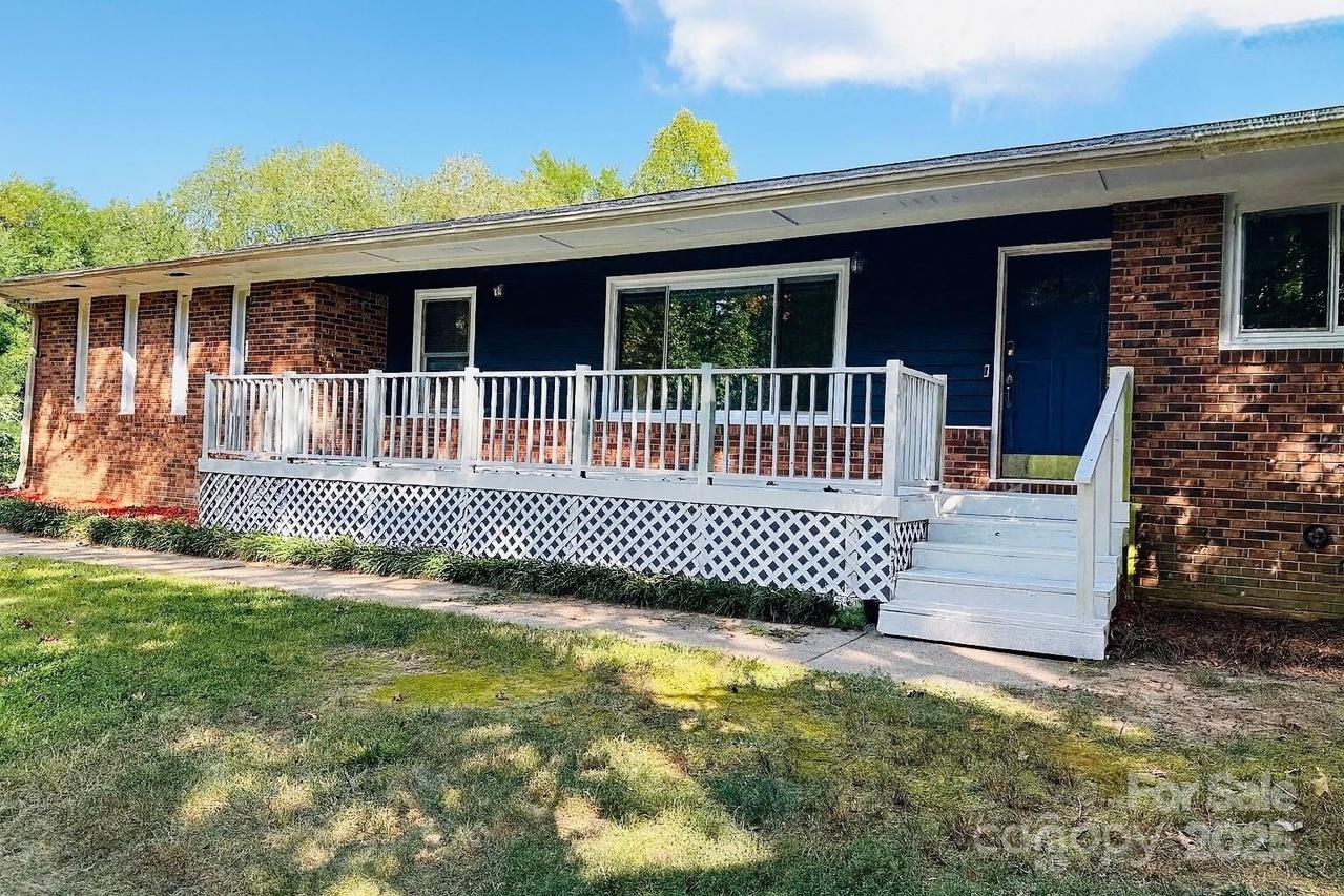 106 Candlewood Dr., Kings Mountain, NC 28086