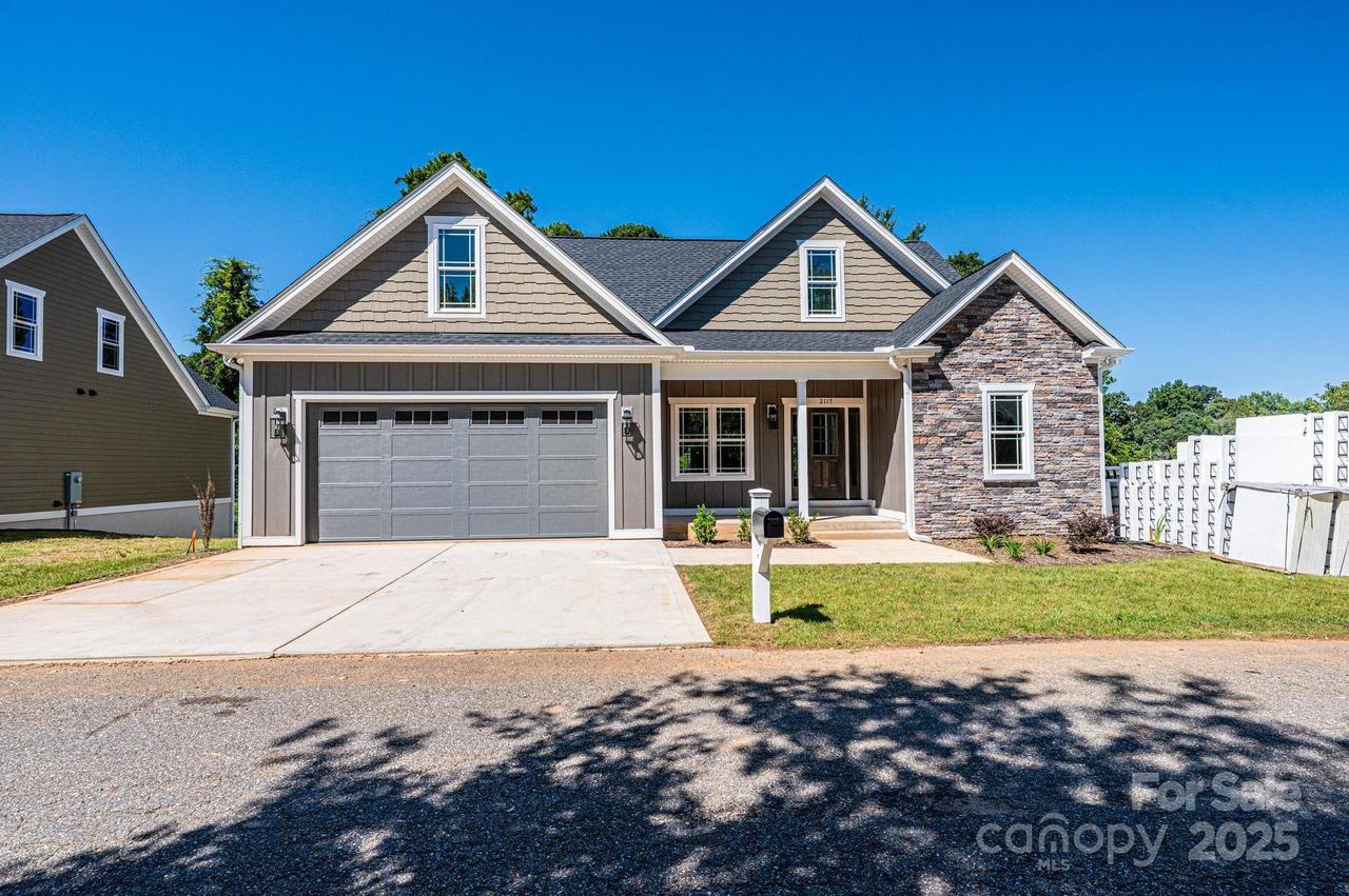 2115 6th St., Hickory, NC 28601
