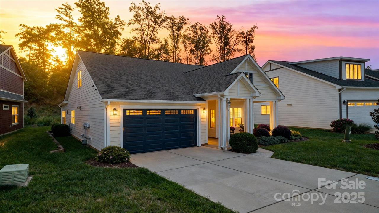 151 Chimney Rock Ct., Denver, NC 28037