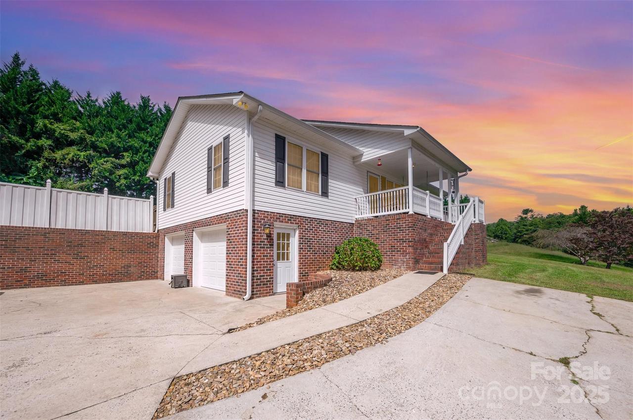 3231 Christie Rd., Hudson, NC 28638