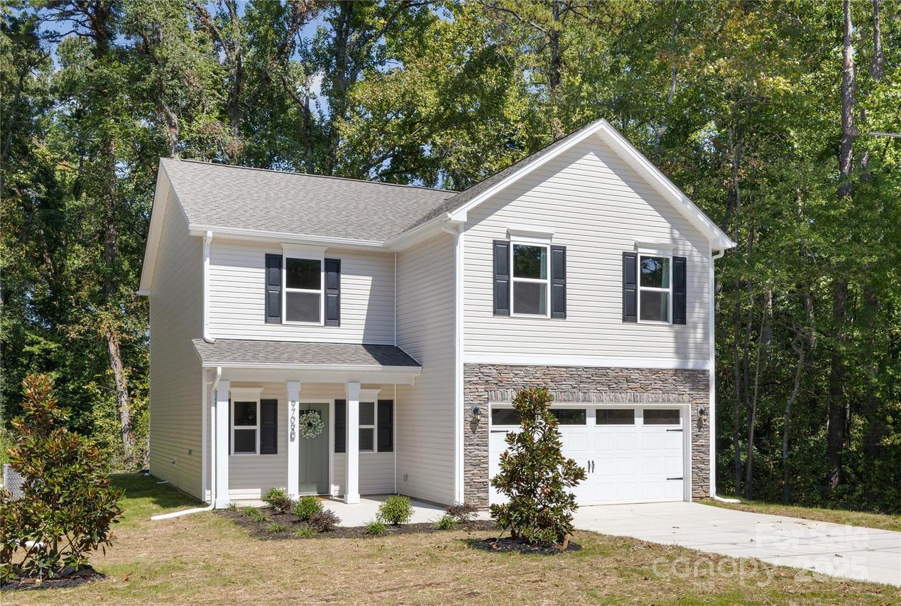 12405 Canal Dr., Huntersville, NC 28078