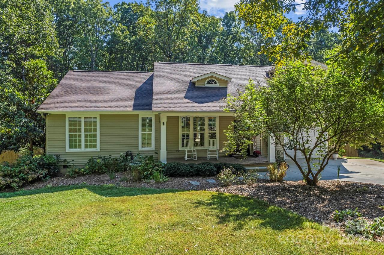 2775 Beechwood Rd., Denver, NC 28037
