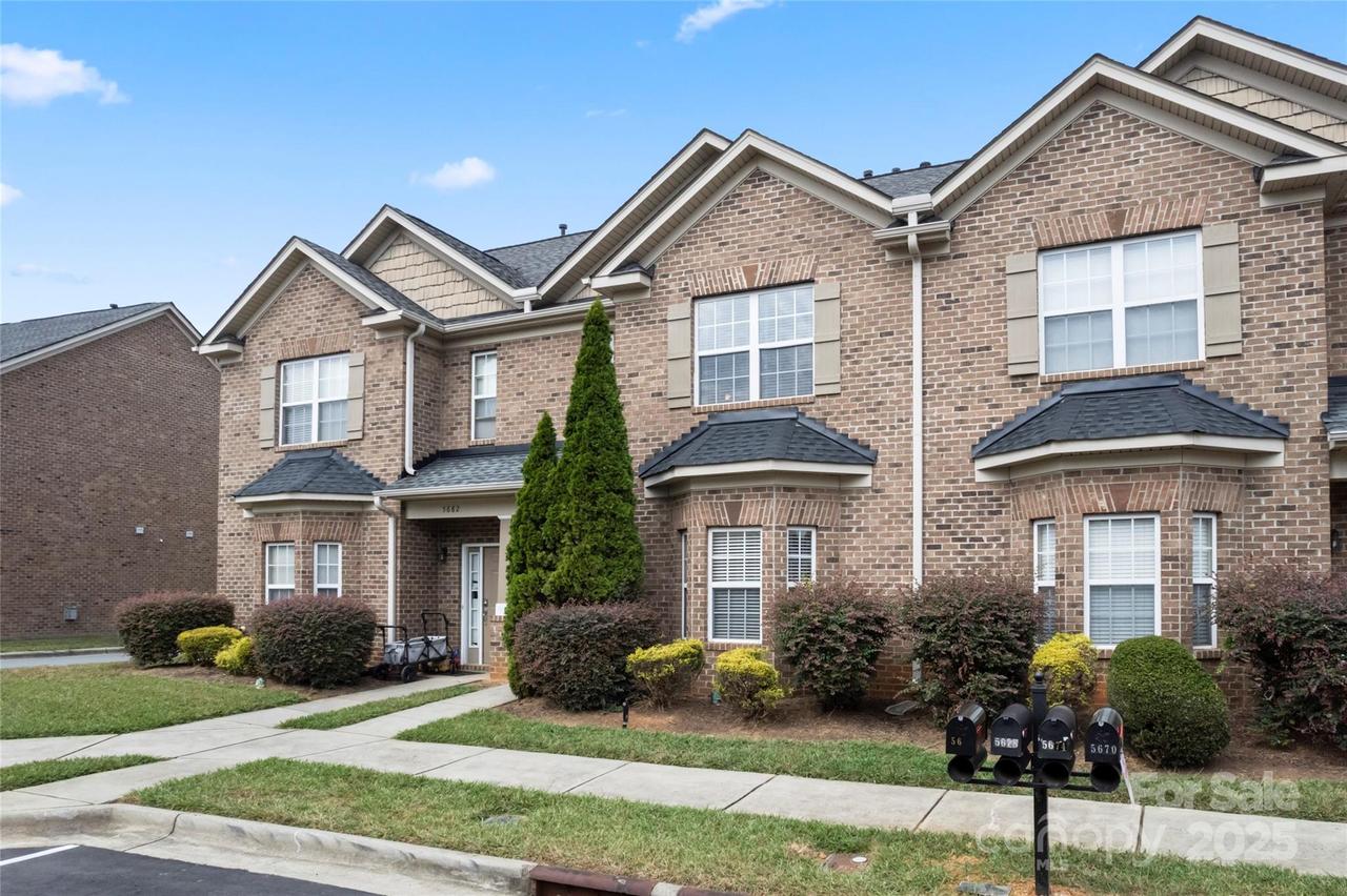 5678 Stafford Rd., Charlotte, NC 28215