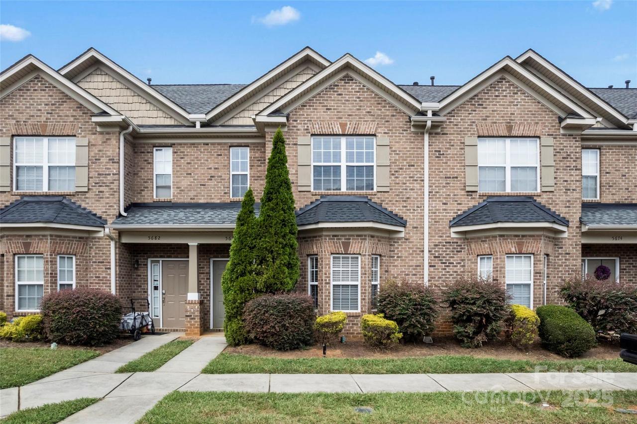 5678 Stafford Rd., Charlotte, NC 28215
