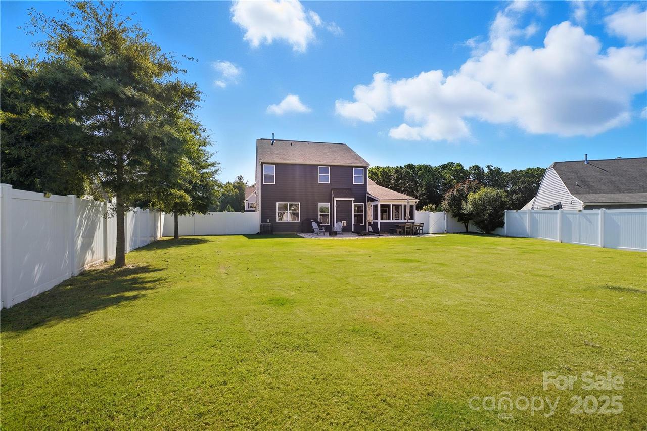 7193 Adirondack Dr., Denver, NC 28037