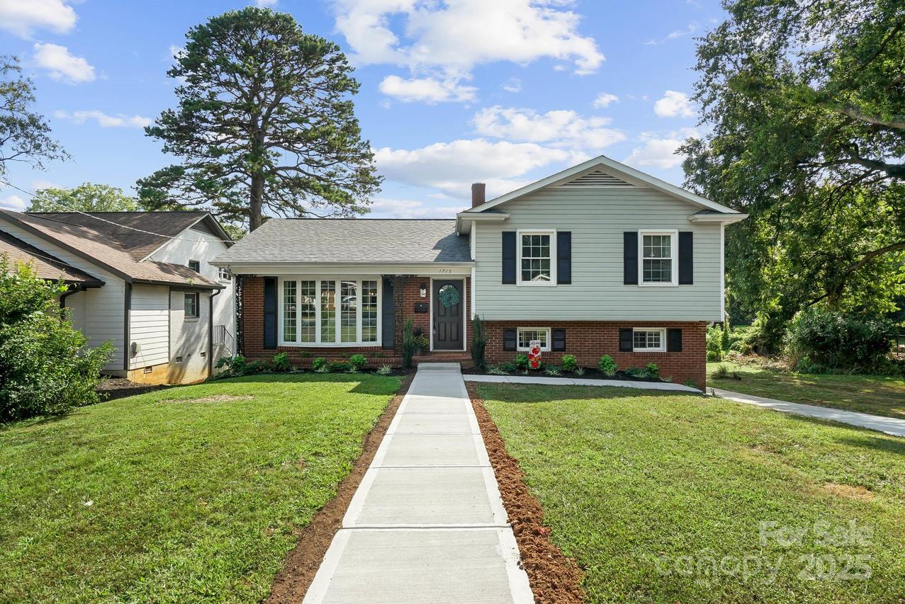1715 Washington Ave., Charlotte, NC 28216