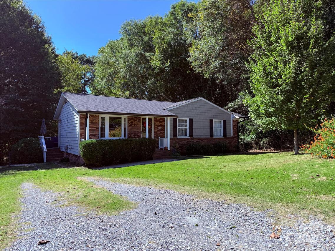 950 Atchley Ave., Gastonia, NC 28054