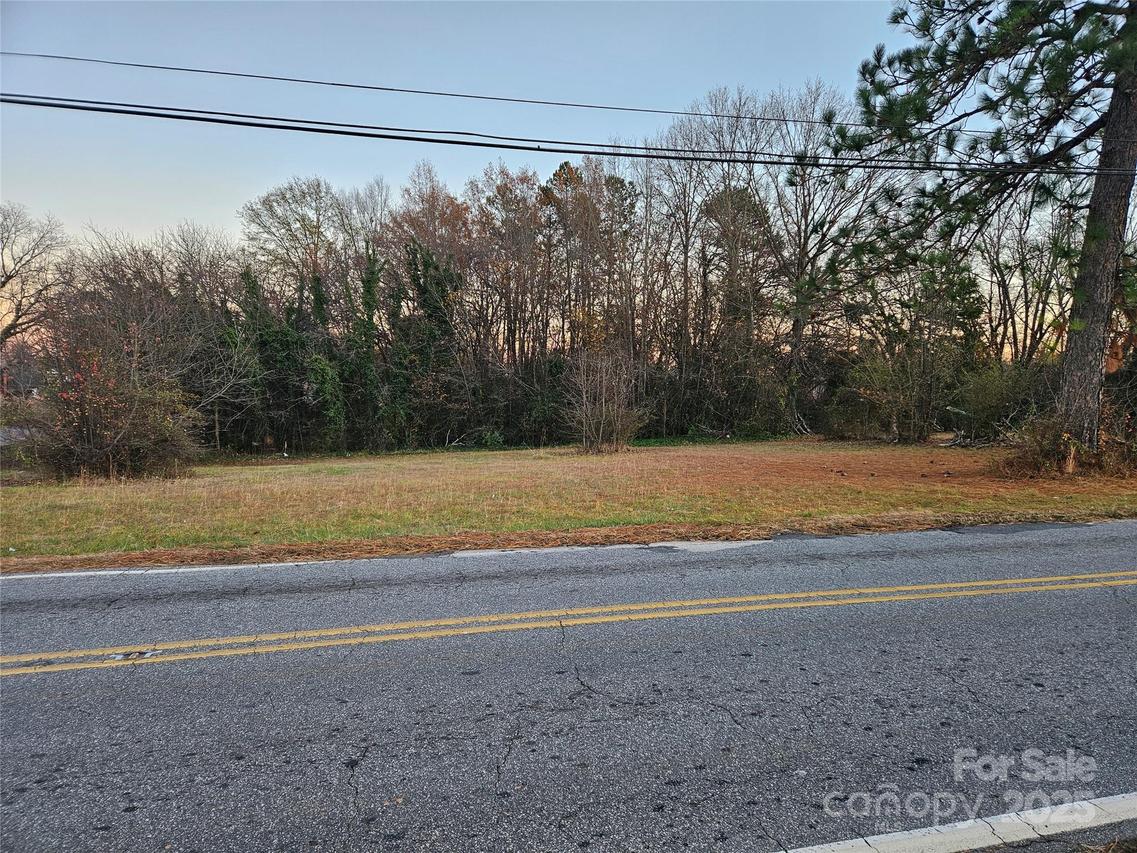 127 33rd St., Hickory, NC 28602