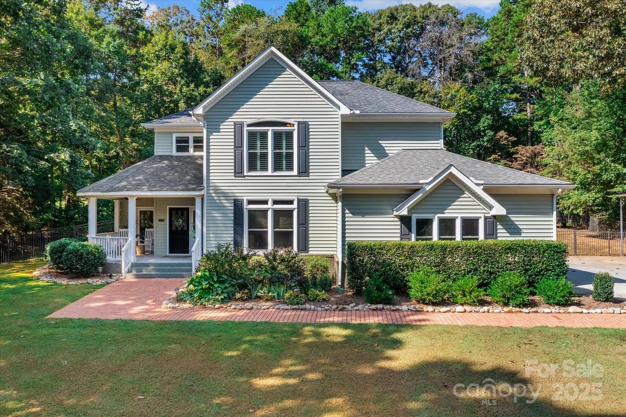 173 Crosscut Dr., Denver, NC 28037