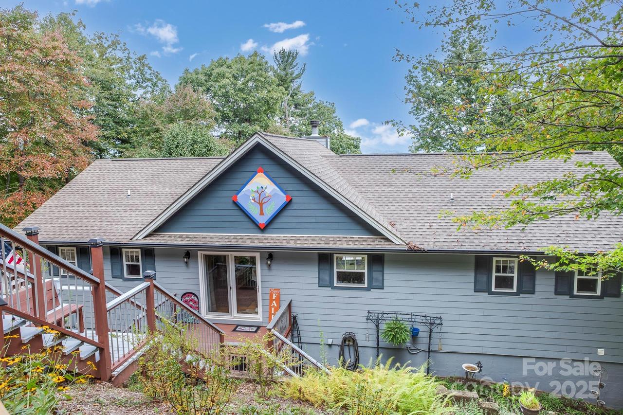1641 Frank Davis Rd., Waynesville, NC 28785