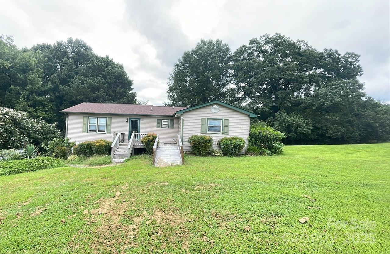 4866 Fork Rd., Norwood, NC 28128