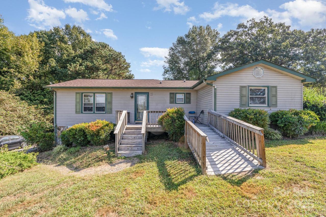 4866 Fork Rd., Norwood, NC 28128
