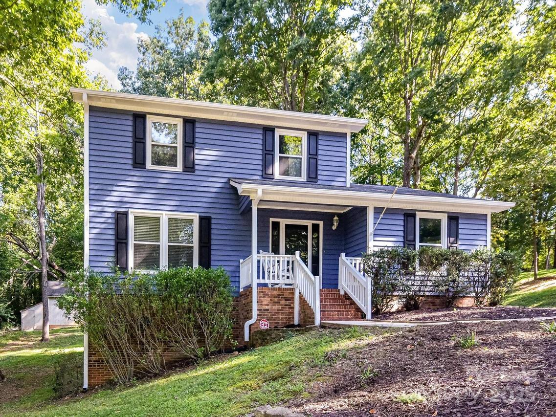 214 Woodridge Dr., Belmont, NC 28012