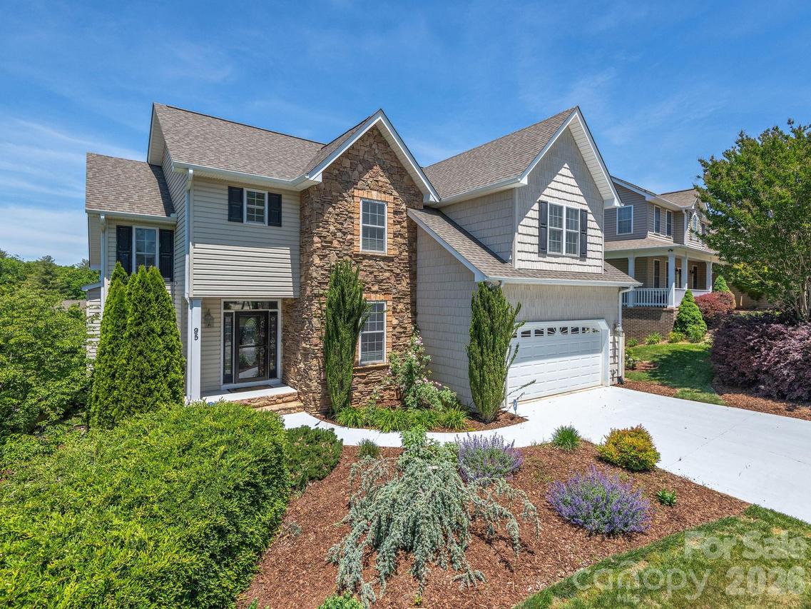 95 Driftstone Cir., Arden, NC 28704