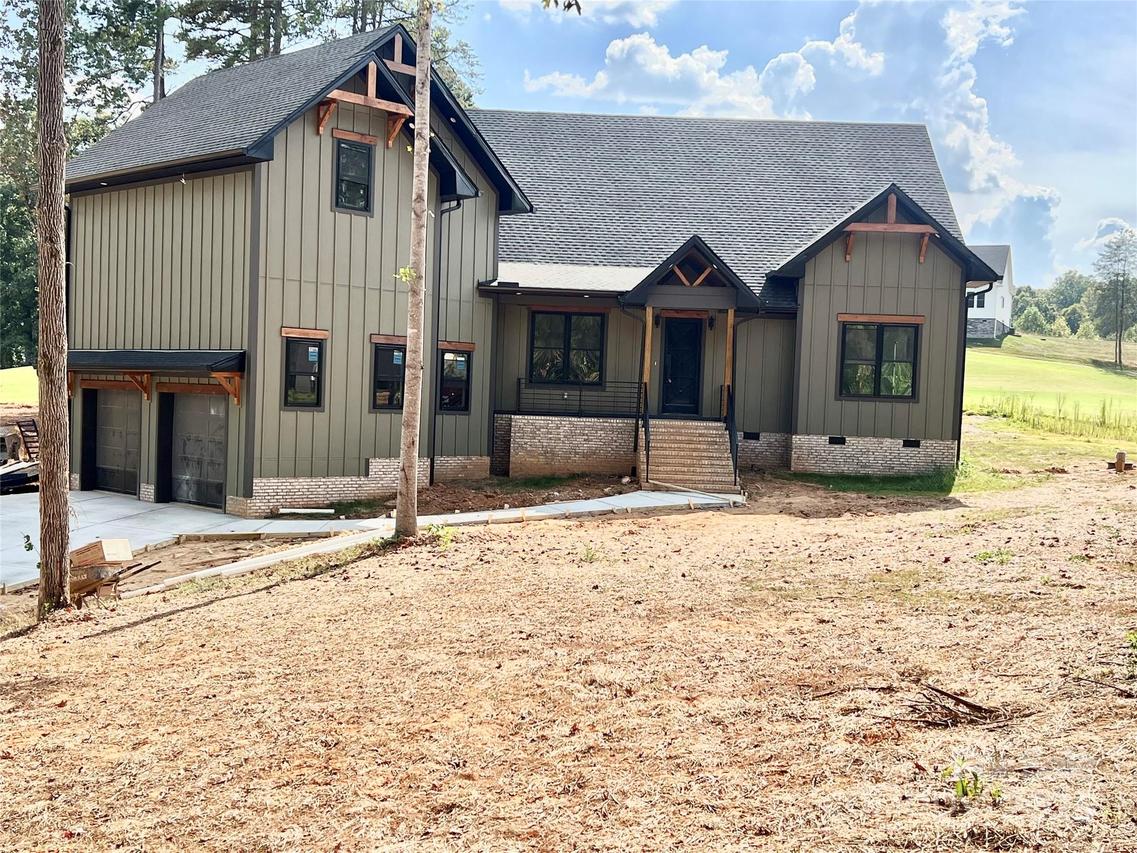 268 Broken Arrow Dr., Statesville, NC 28677