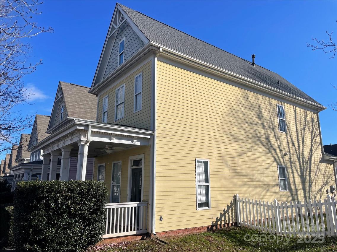 104 Kensington St., Mooresville, NC 28117