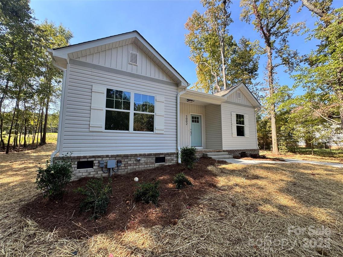 1002 Oak Hill Dr., Monroe, NC 28112