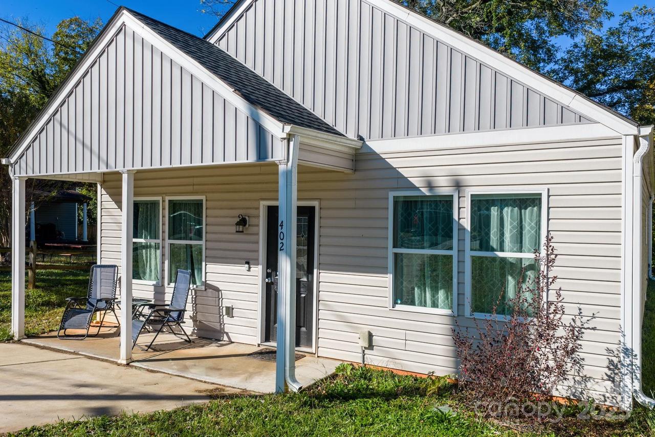 402 2nd St., Hickory, NC 28602