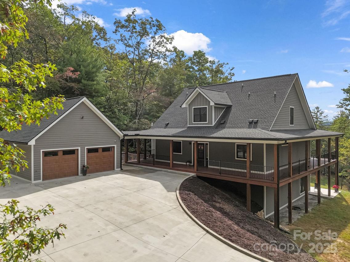 766 Old Mt Olivet Rd., Zirconia, NC 28790