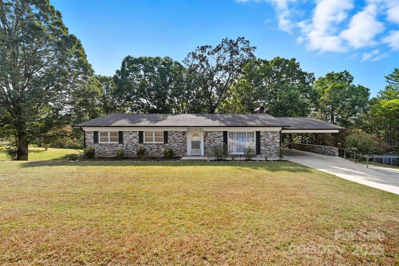 151 Azalea Dr., Connelly Springs, NC 28612