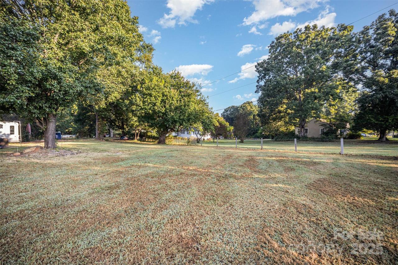 4921 W Sugar Creek Rd., Charlotte, NC 28213