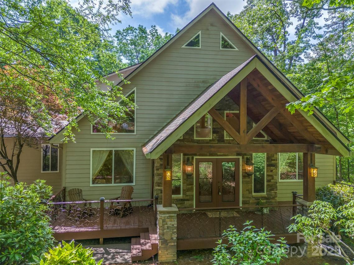768 White Oak Ln., Tryon, NC 28782