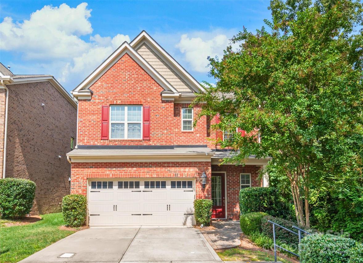 615 Bourton House Dr., Charlotte, NC 28211