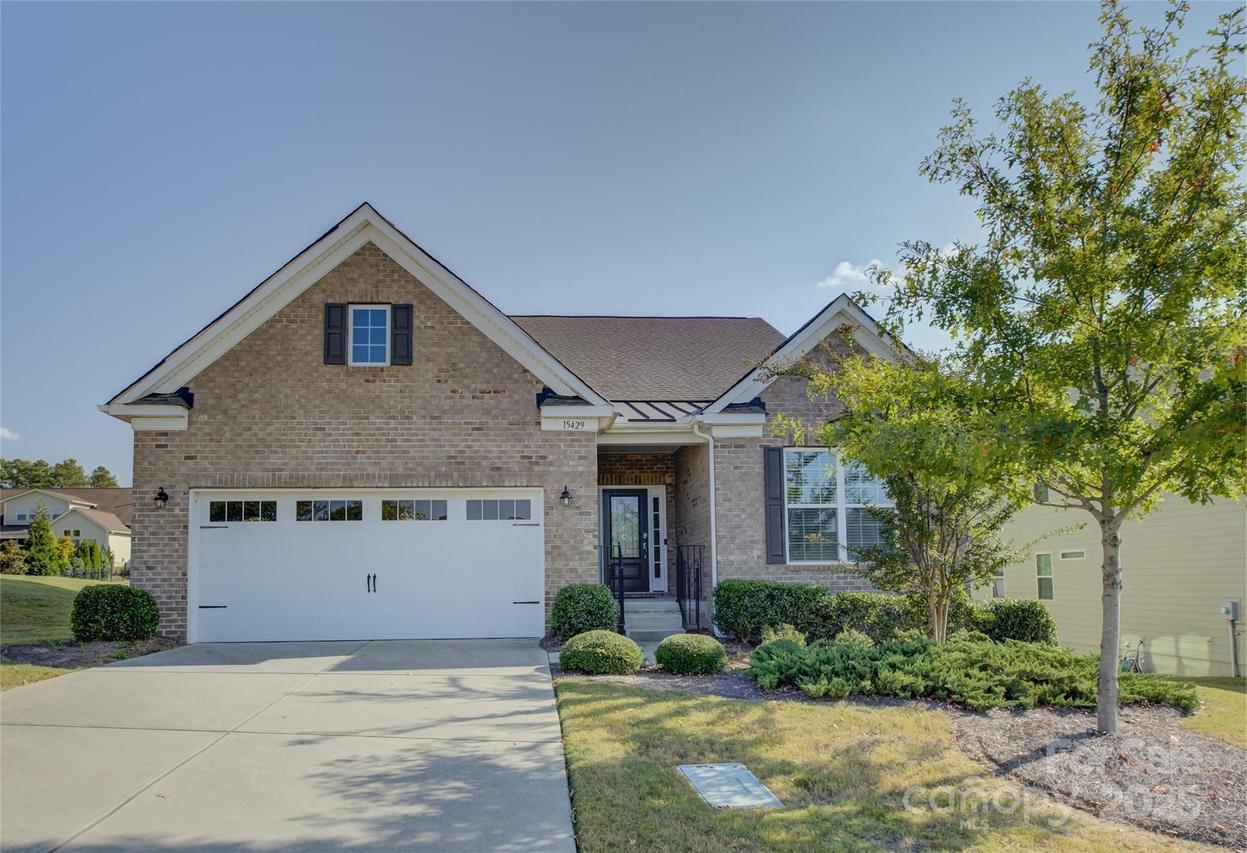 15429 Topanga Dr., Charlotte, NC 28278