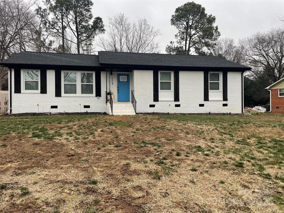 7519 Marlbrook Dr., Charlotte, NC 28212