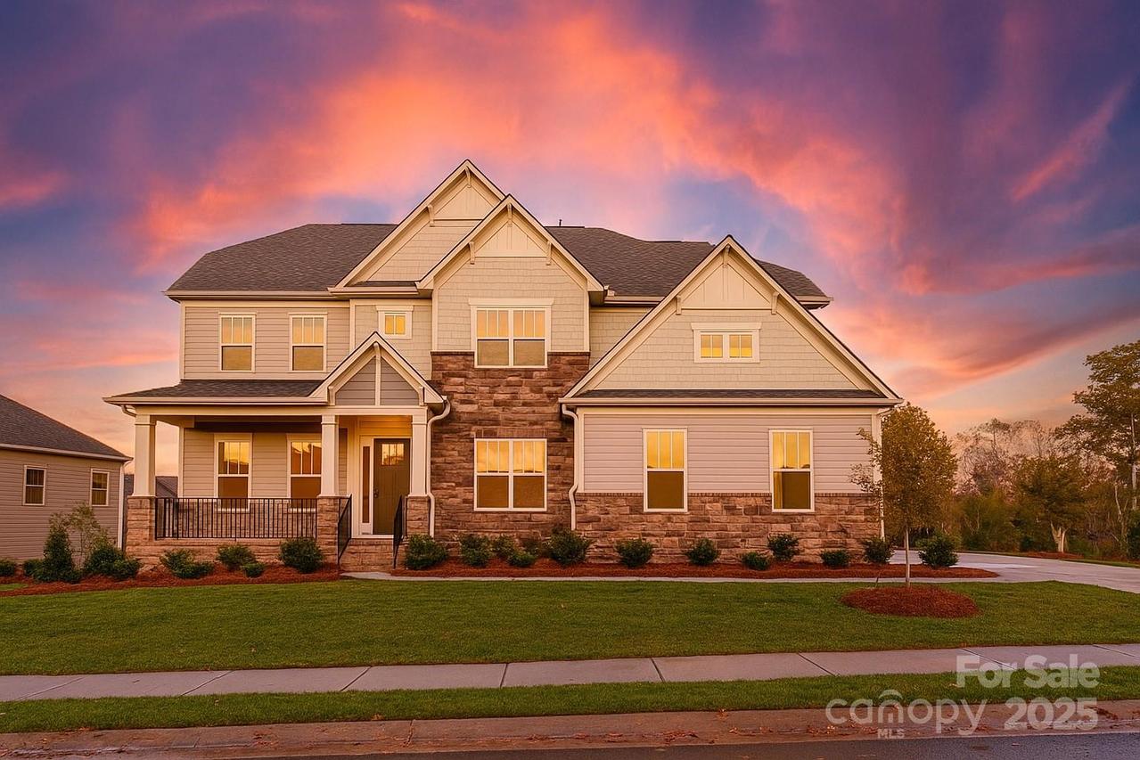 6530 Calvert Commons Dr., Huntersville, NC 28078
