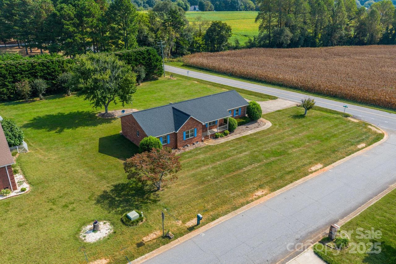 5136 Olde School Dr., Hickory, NC 28602