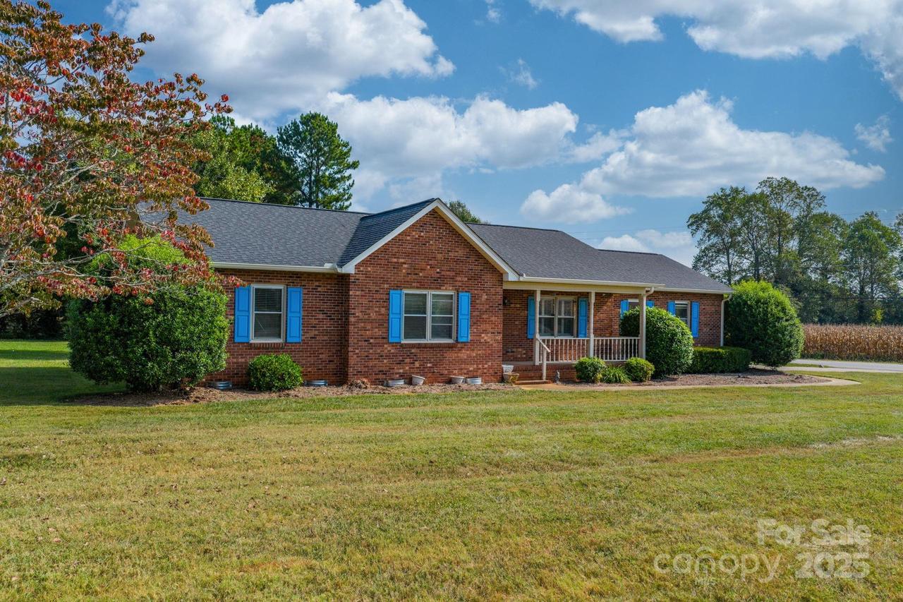 5136 Olde School Dr., Hickory, NC 28602