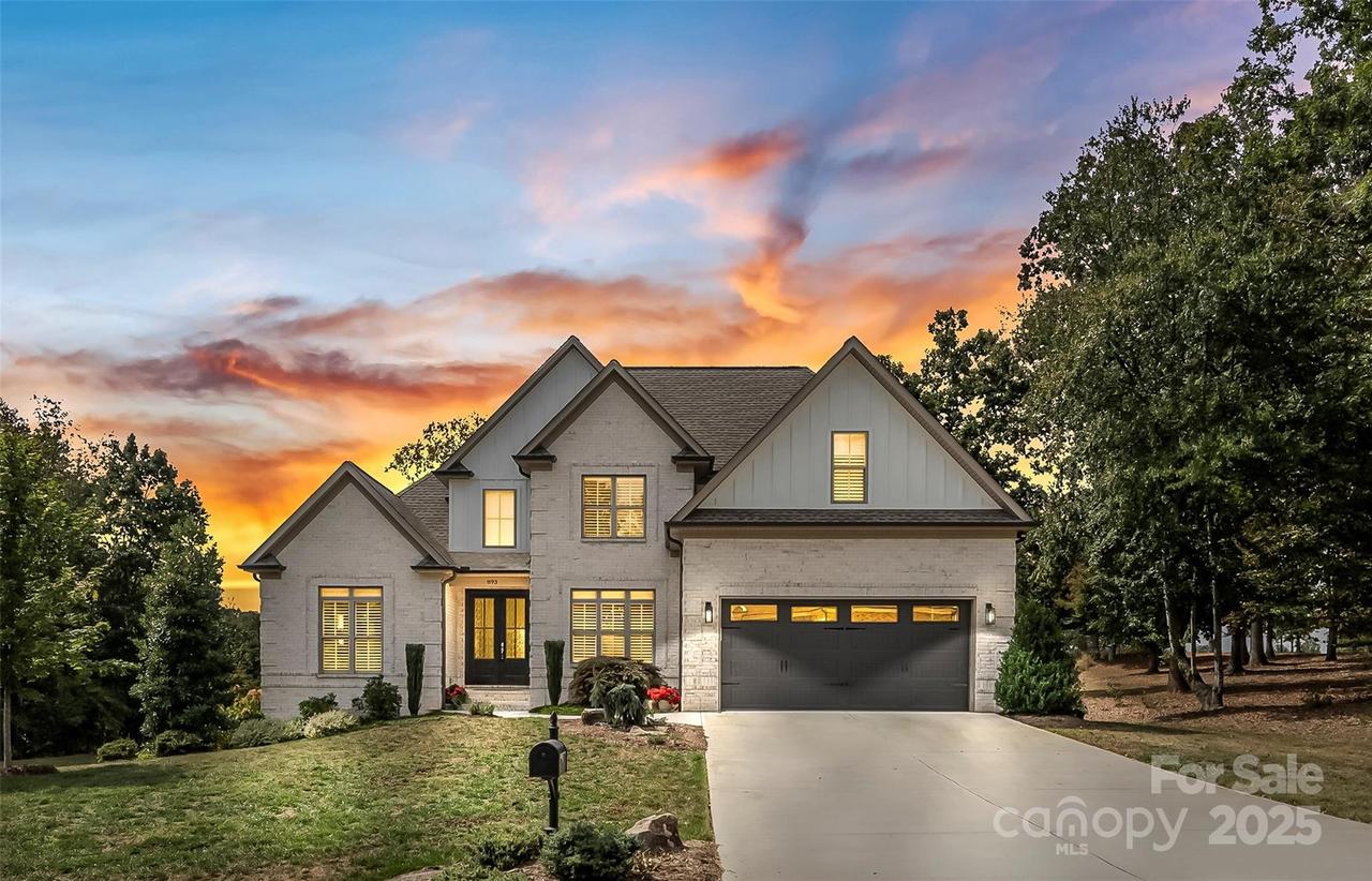 893 Players Ridge Rd., Hickory, NC 28601