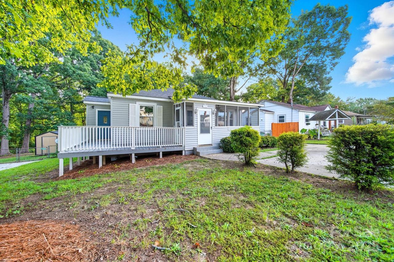 304 S Vine St., Gastonia, NC 28052