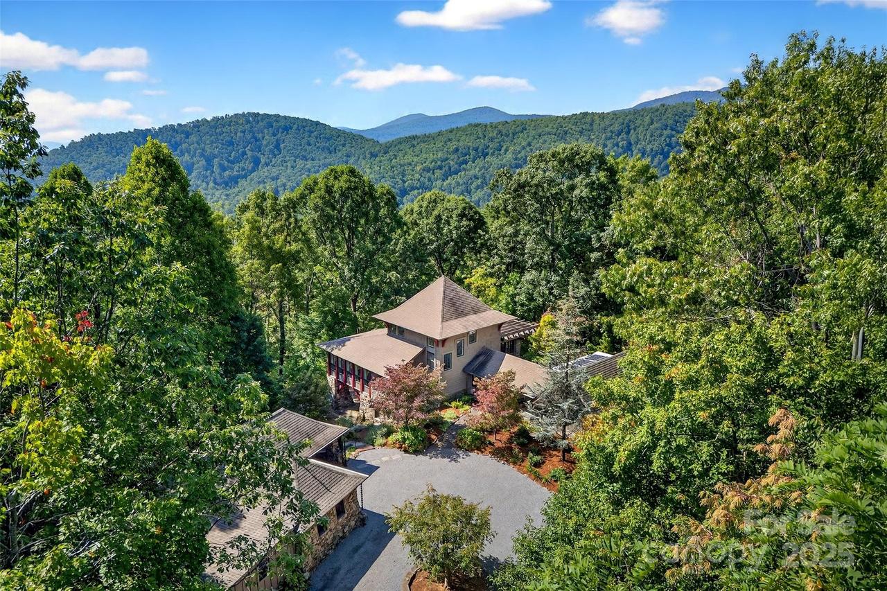 789 Mckenzie Way, Old Fort, NC 28762