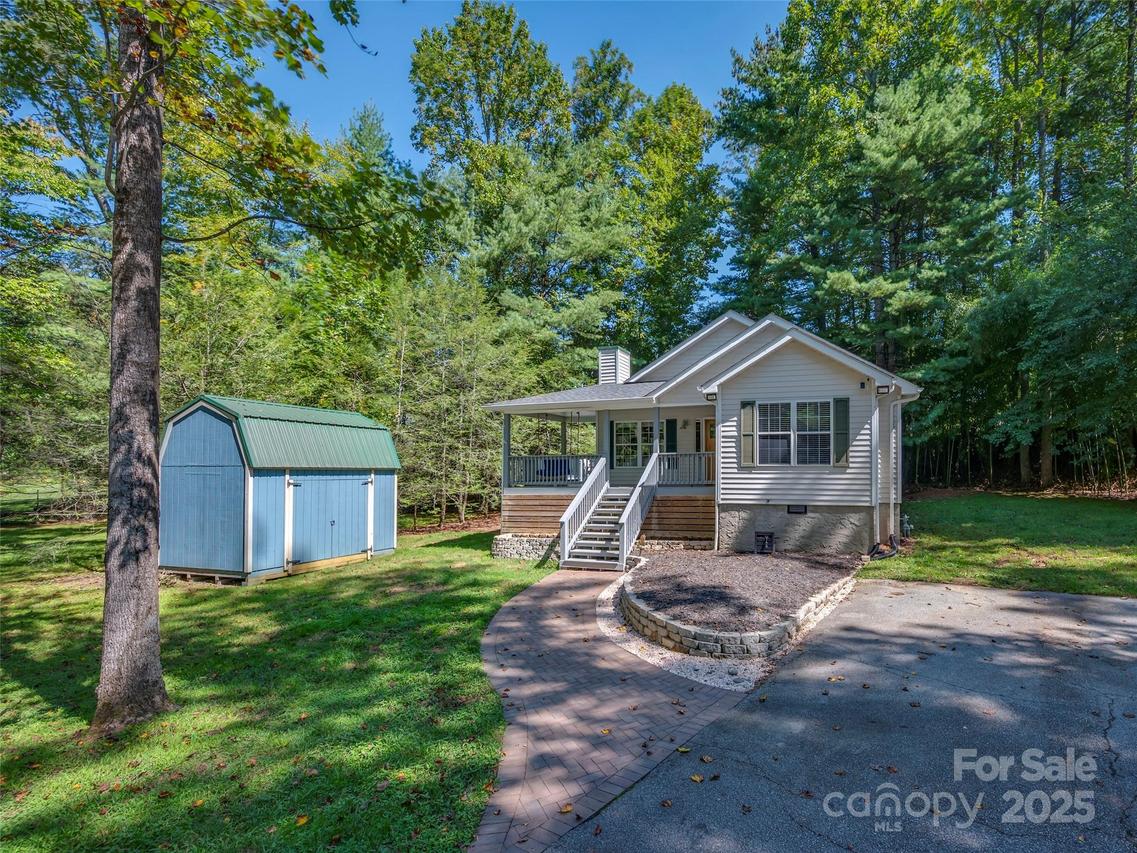 15 Wexford Dr., Hendersonville, NC 28791